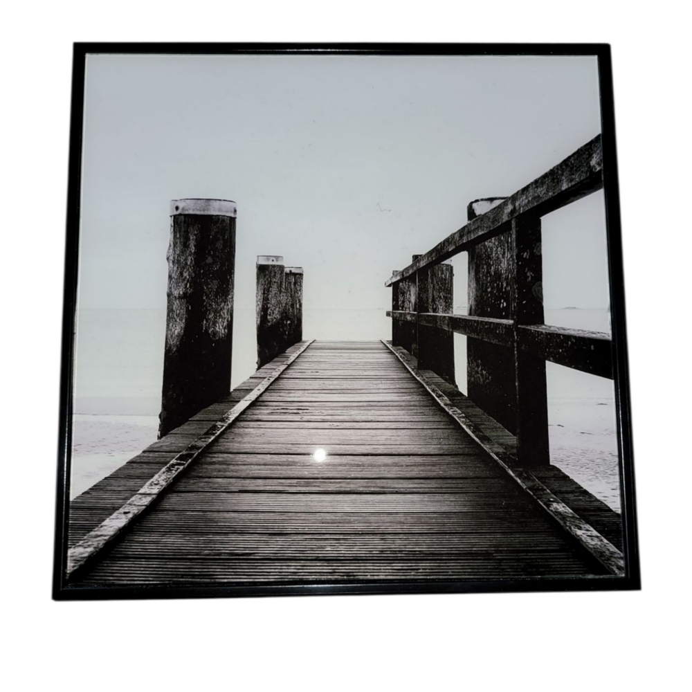 (A) Black/White Crystal Glass Wall Decor - Picture 2 of 6